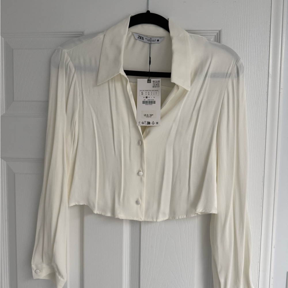 Zara Women's Off-White Button-Down Shirt